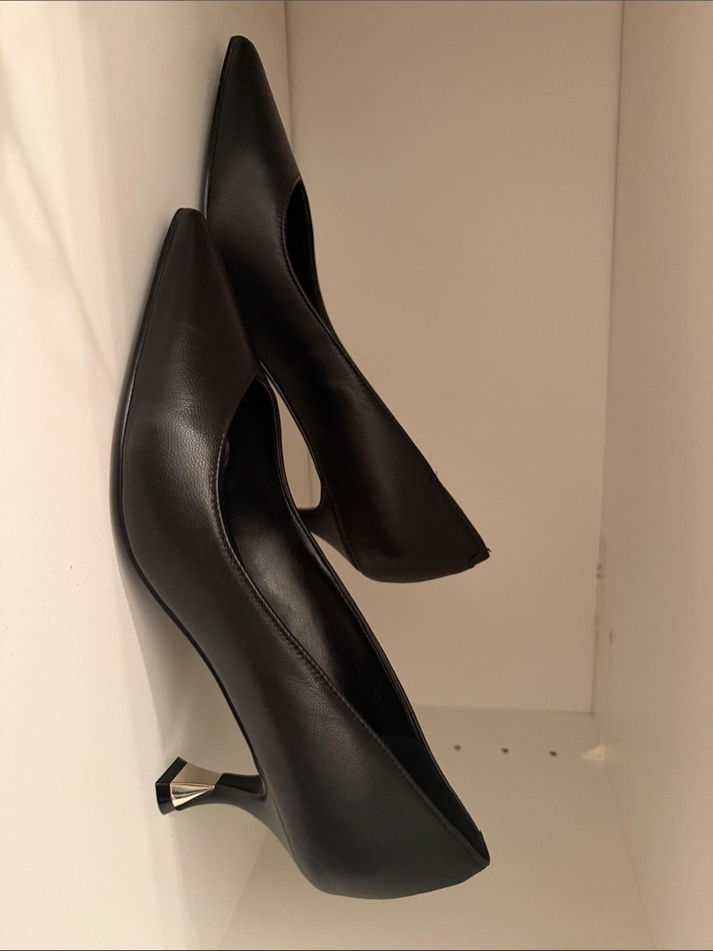 Nine West Black Pointed-Toe Mid Kitten Heels
